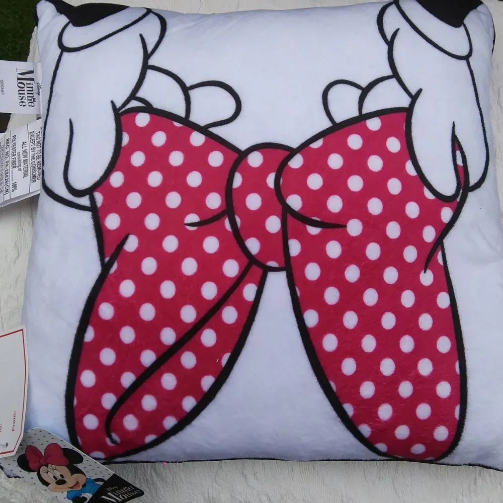 New Disney Minnie Mouse throw pillow sequins